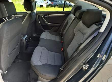 Volkswagen - Passat