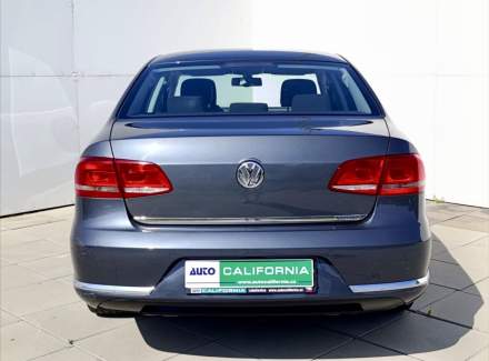 Volkswagen - Passat