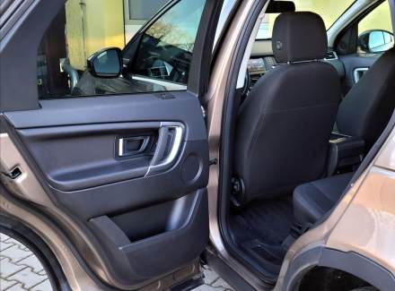 Land Rover - Discovery Sport