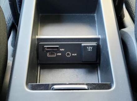 Land Rover - Discovery Sport