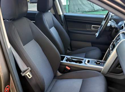 Land Rover - Discovery Sport