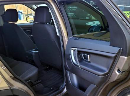 Land Rover - Discovery Sport