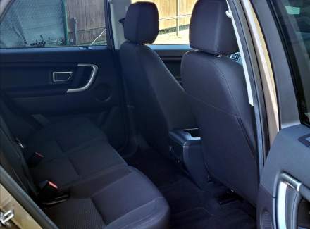 Land Rover - Discovery Sport