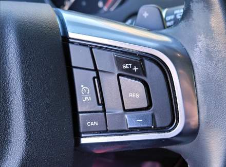 Land Rover - Discovery Sport