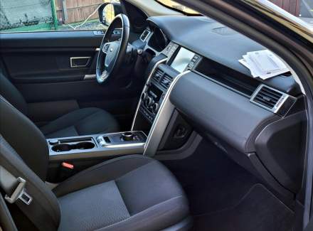 Land Rover - Discovery Sport