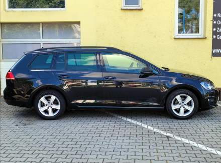 Volkswagen - Golf