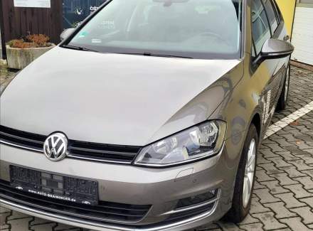 Volkswagen - Golf