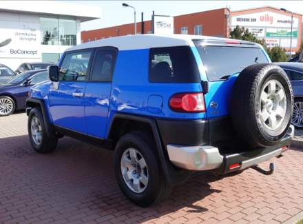 Toyota - FJ Cruiser