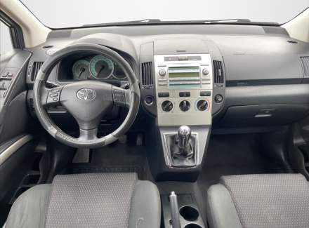 Toyota - Corolla Verso