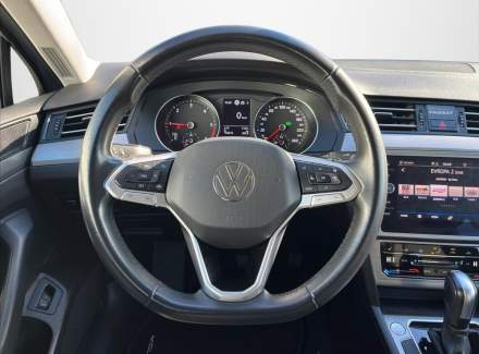 Volkswagen - Passat