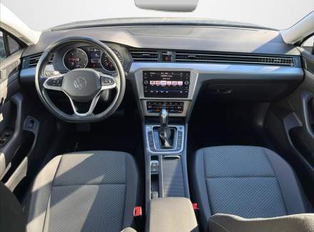 Volkswagen - Passat