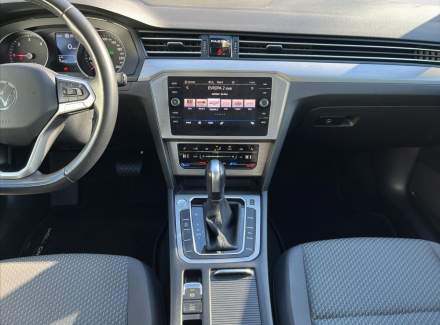Volkswagen - Passat