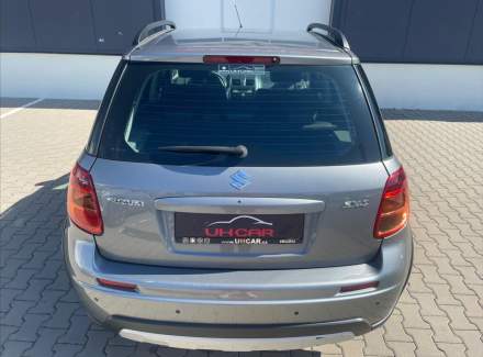 Suzuki - SX4