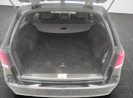 Mercedes-Benz - E-class