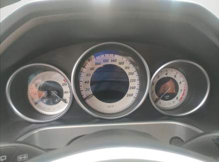 Mercedes-Benz - E-class