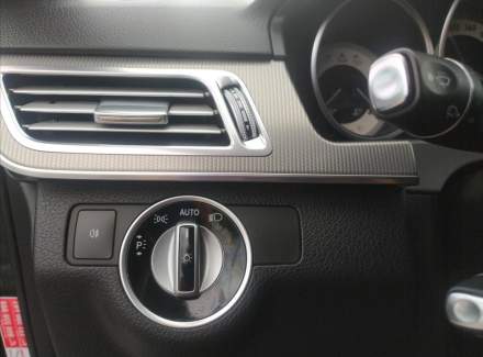 Mercedes-Benz - E-class