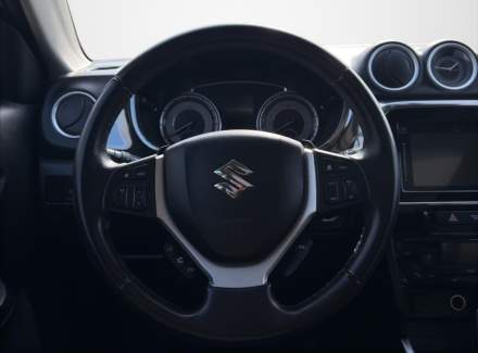 Suzuki - Vitara