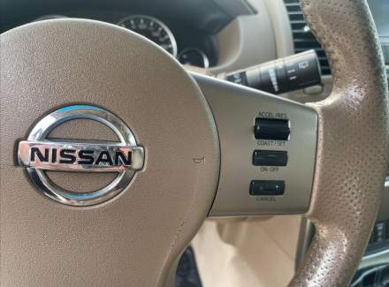 Nissan - Pathfinder