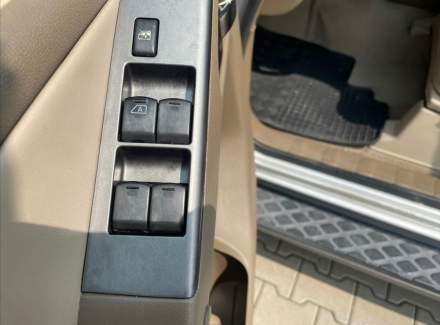 Nissan - Pathfinder