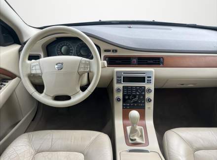 Volvo - V70