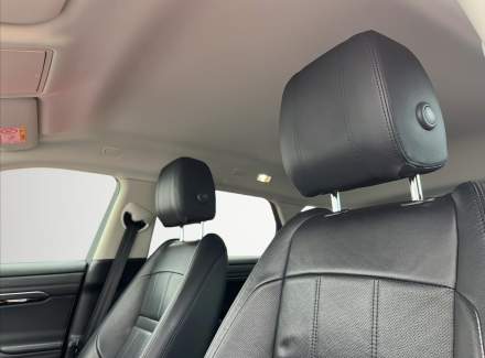 Land Rover - Range Rover Evoque