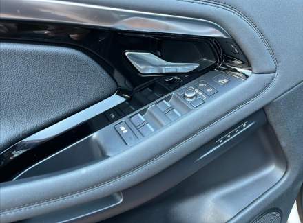 Land Rover - Range Rover Evoque