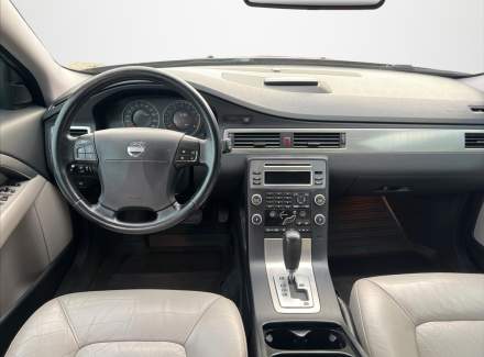 Volvo - V70