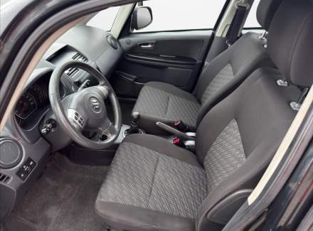 Suzuki - SX4