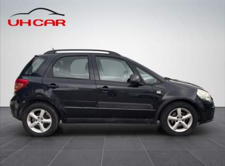 Suzuki - SX4