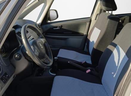 Suzuki - SX4