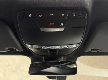 Mercedes-Benz - E-class