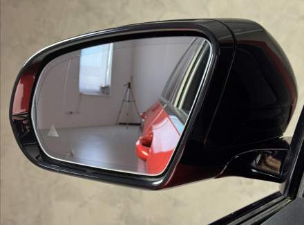 Mercedes-Benz - E-class