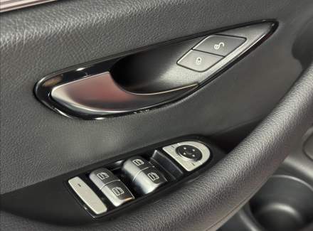 Mercedes-Benz - E-class