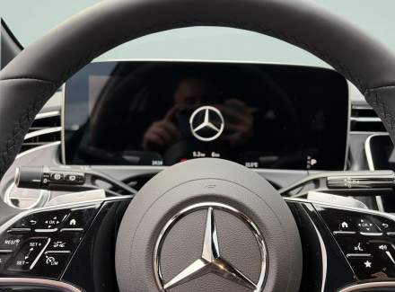 Mercedes-Benz - E-class