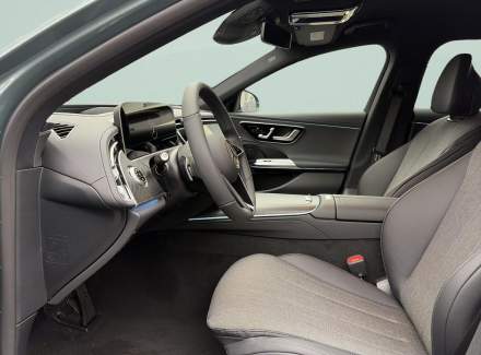 Mercedes-Benz - E-class