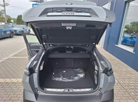 Peugeot - 408