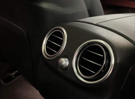 Mercedes-Benz - C-class