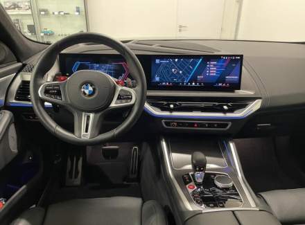 BMW - XM