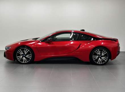 BMW - i8