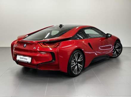 BMW - i8