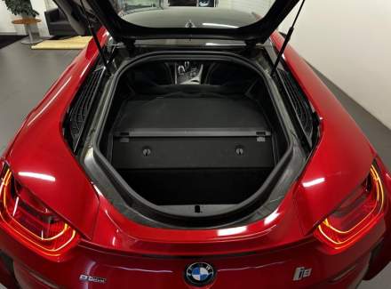 BMW - i8