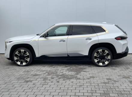 BMW - XM