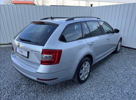 Škoda - Octavia