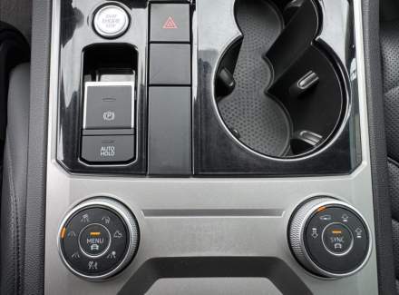 Volkswagen - Touareg