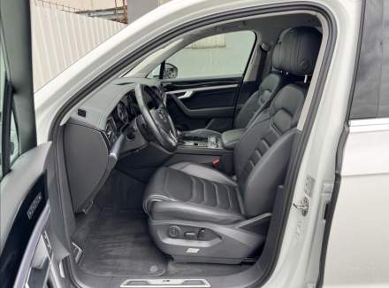 Volkswagen - Touareg