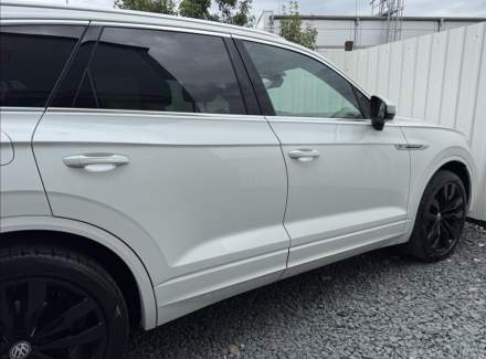 Volkswagen - Touareg