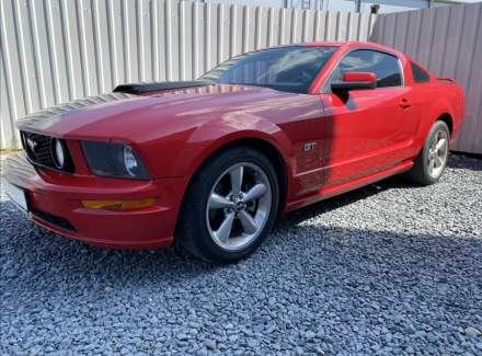 Ford - Mustang