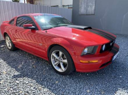 Ford - Mustang