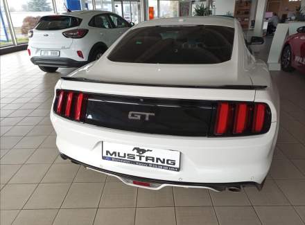 Ford - Mustang
