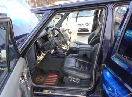 Jeep - Cherokee